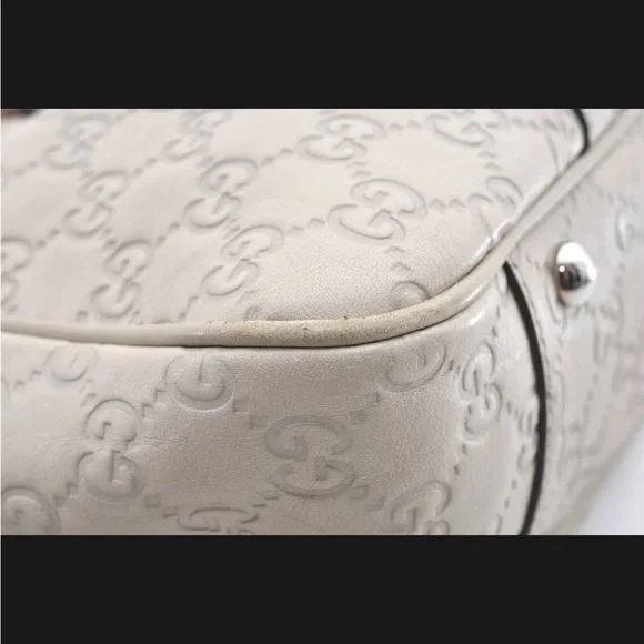 Authentic Gucci Shoulderbag - Picture 6 of 9